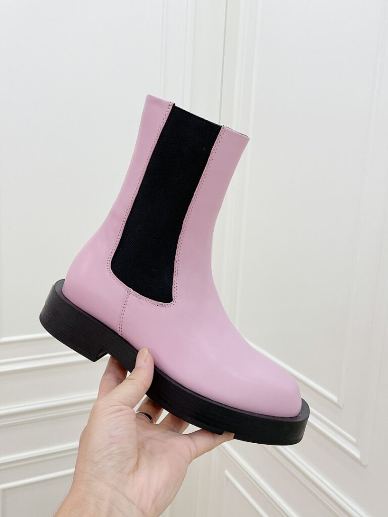 Givenchy Shoe Style 2801154