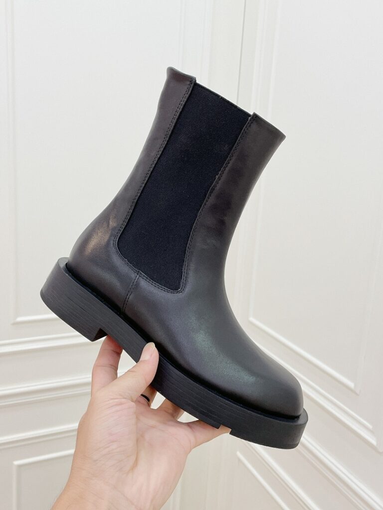 Givenchy Shoe Style 2801154