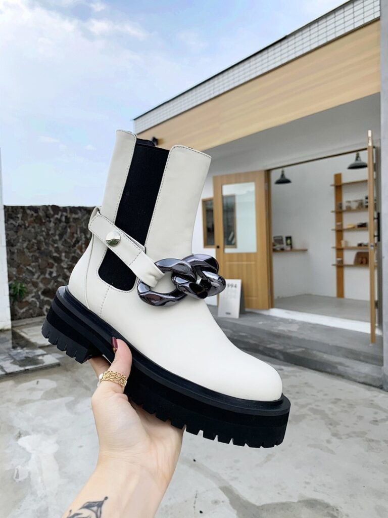 Givenchy Shoe Style 2901154