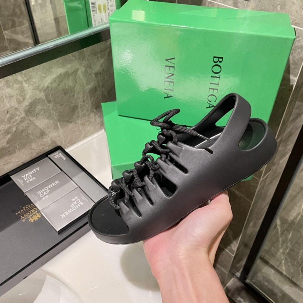 Bottega Veneta Shoe Style 1801150