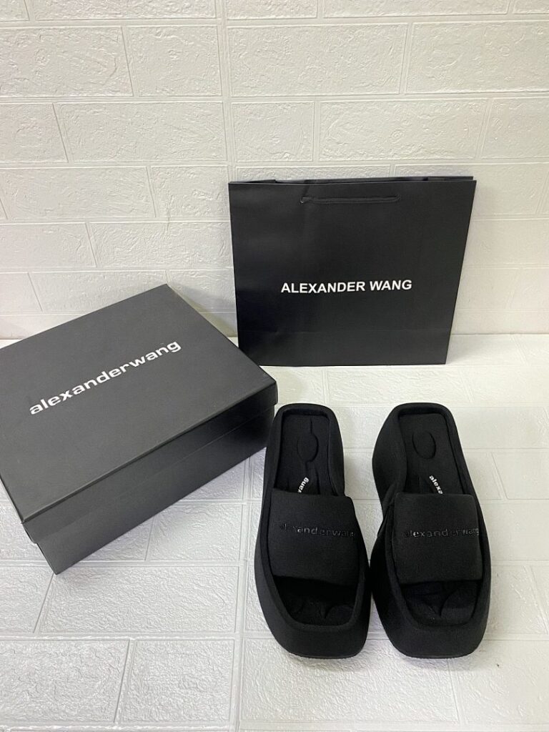 Shoe Style 1902729