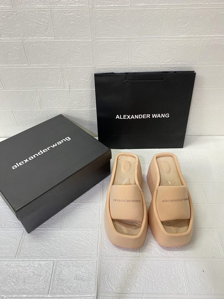 Shoe Style 1902729