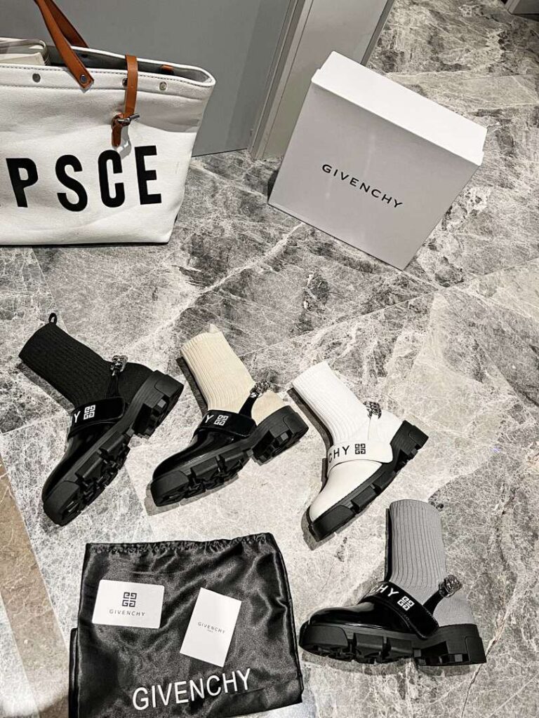 Givenchy Shoe Style 3001150