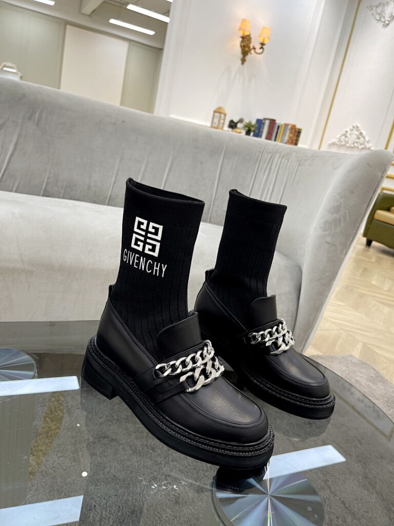 Givenchy Shoe Style 2801116