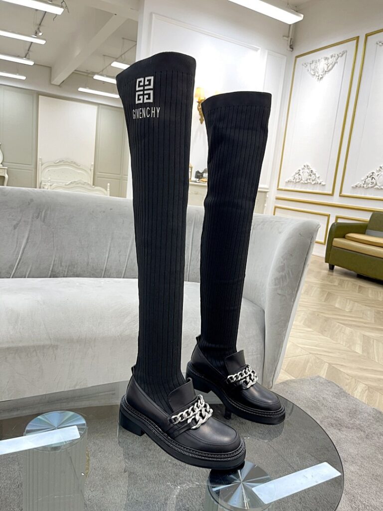 Givenchy Shoe Style 3101116