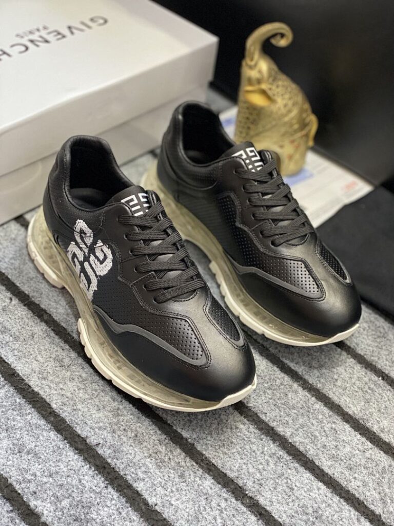 Givenchy Shoe Style 3101127