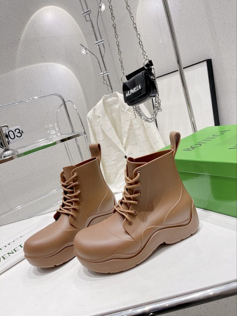 Bottega Veneta Shoe Style 2301150