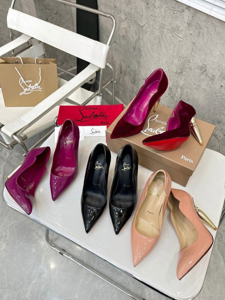 Christian Louboutin Shoe Style 2303301