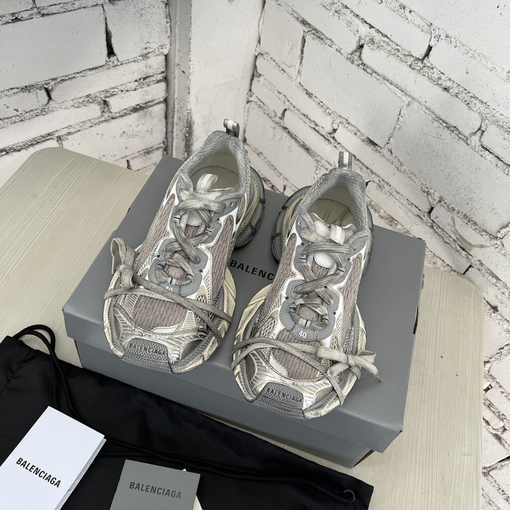 Balenciaga Shoe Style 4303314