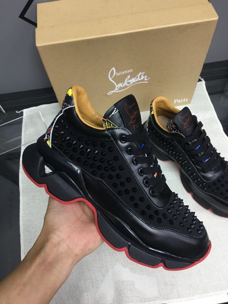Christian Louboutin Shoe Style 3001130