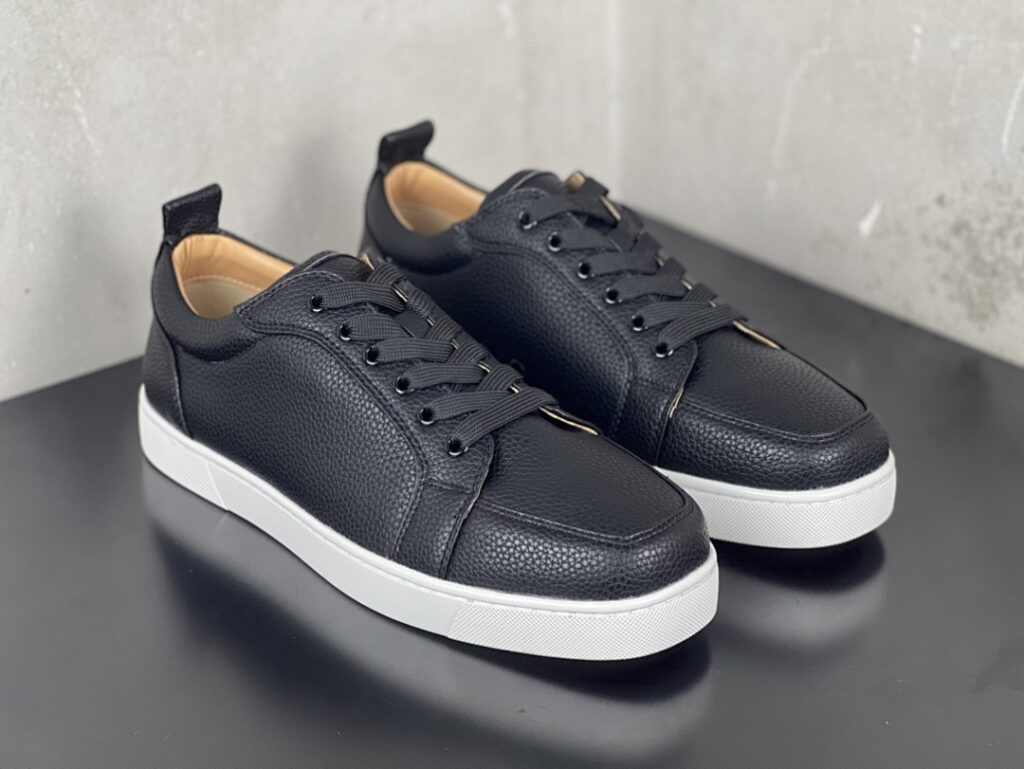 Christian Louboutin Shoe Style 2901130
