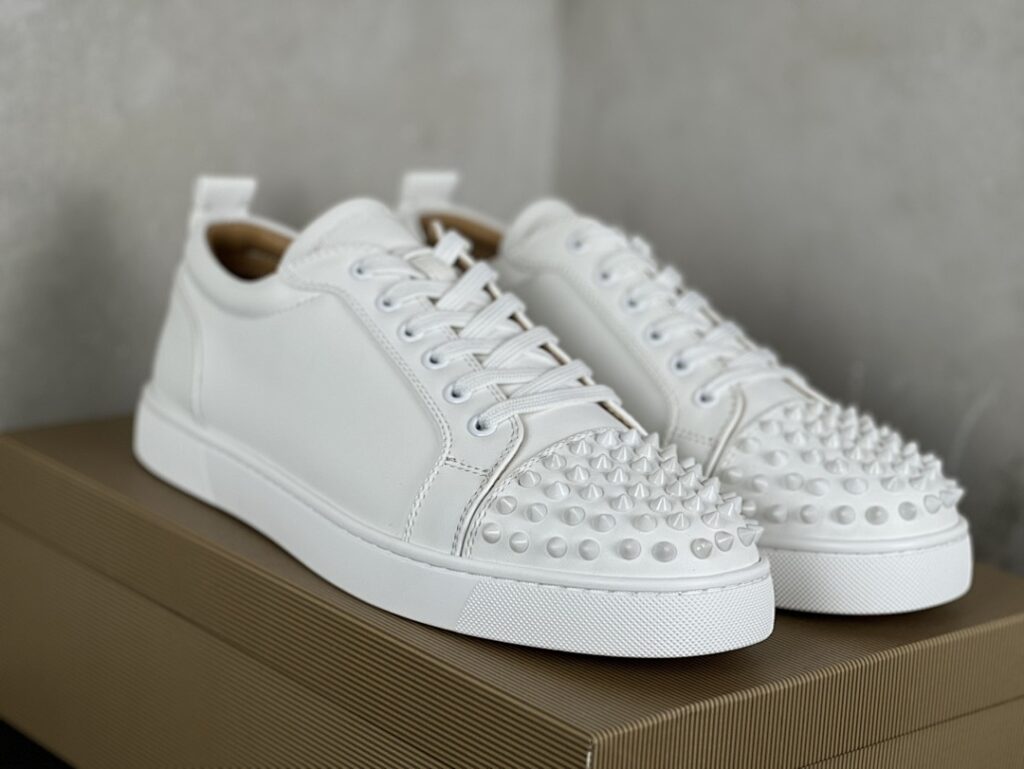Christian Louboutin Shoe Style 2901130