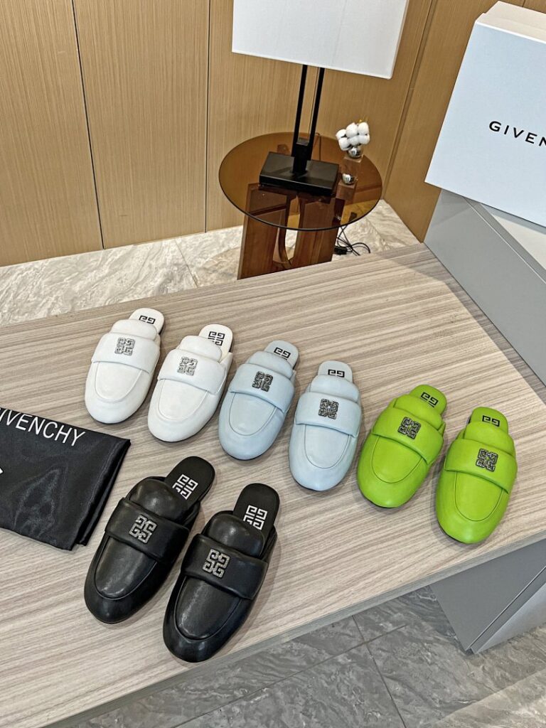 Givenchy Shoe Style 2403322