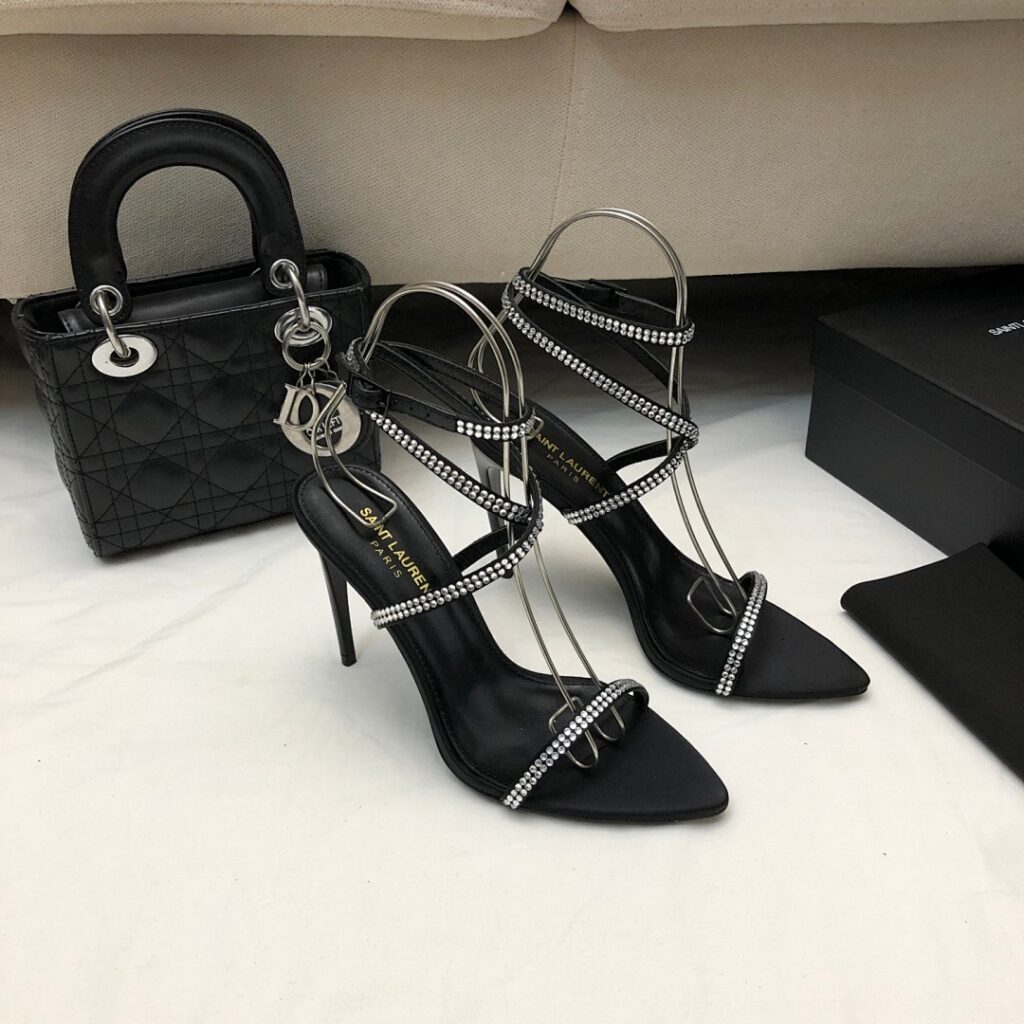 Saint Laurent Shoe Style 3001112