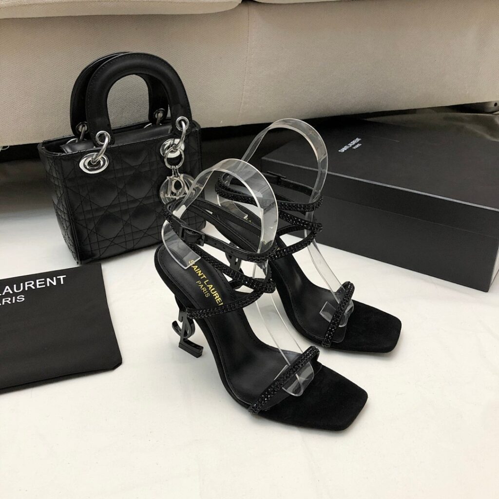 Saint Laurent Shoe Style 3001112