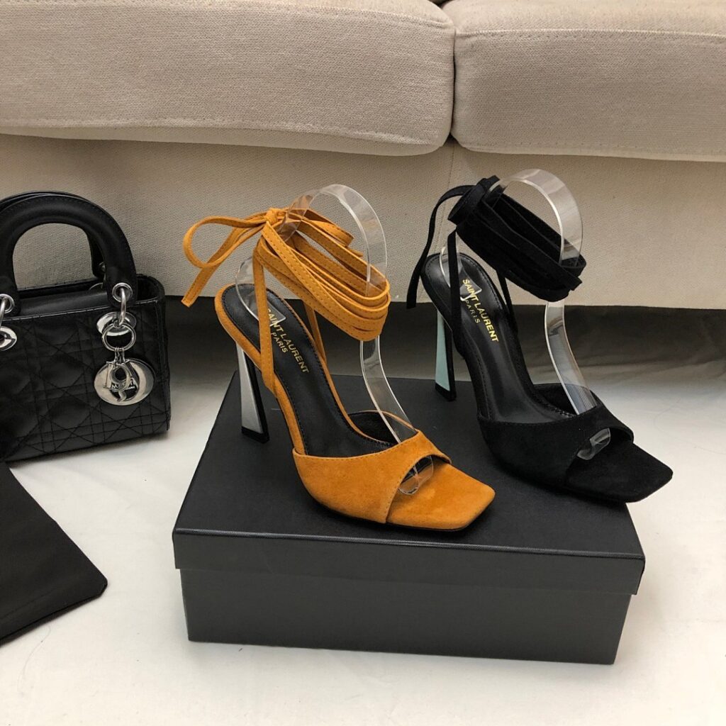 Saint Laurent Shoe Style 3001112
