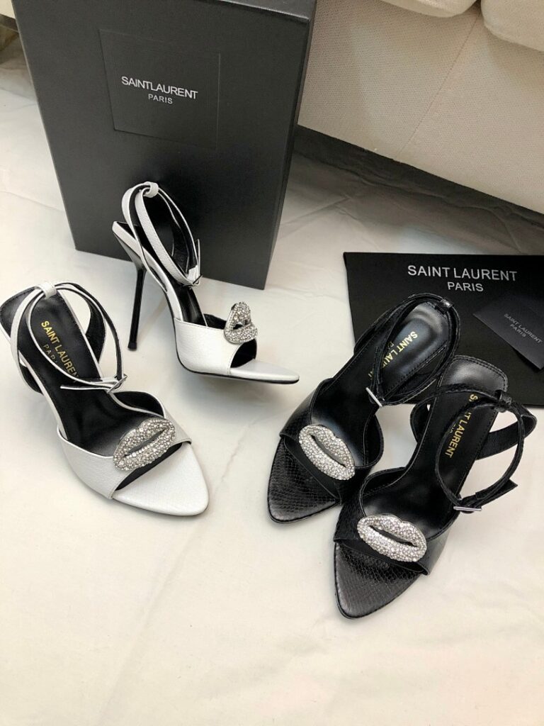 Saint Laurent Shoe Style 3301112