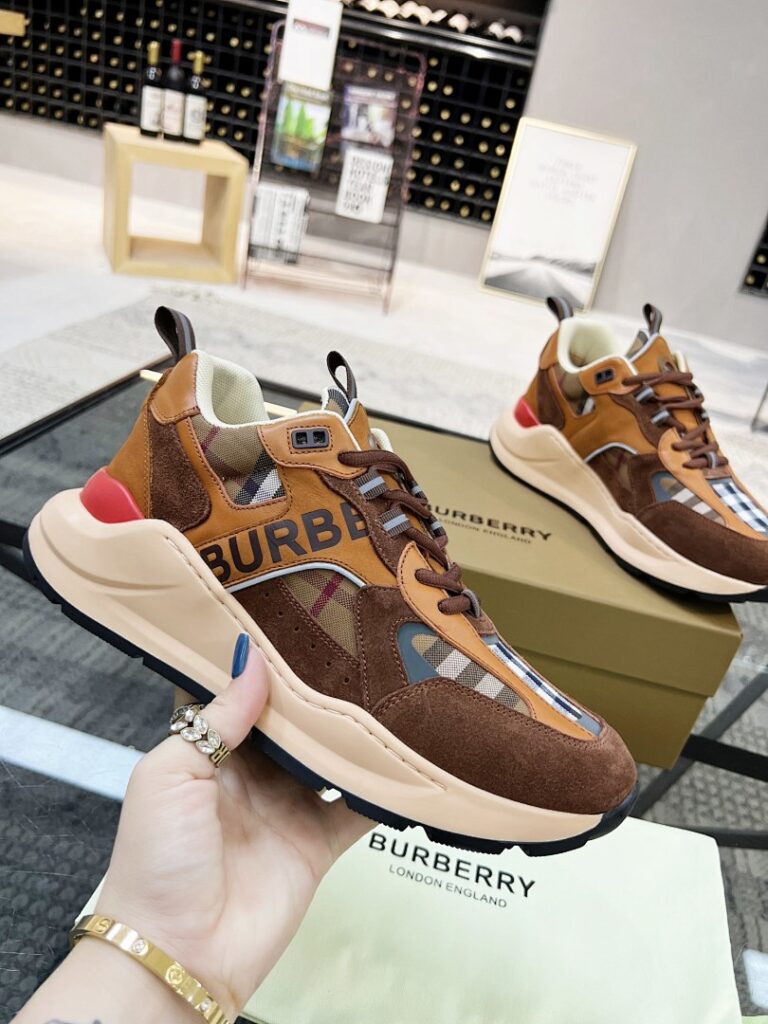 Balenciaga Shoe Style 2401165