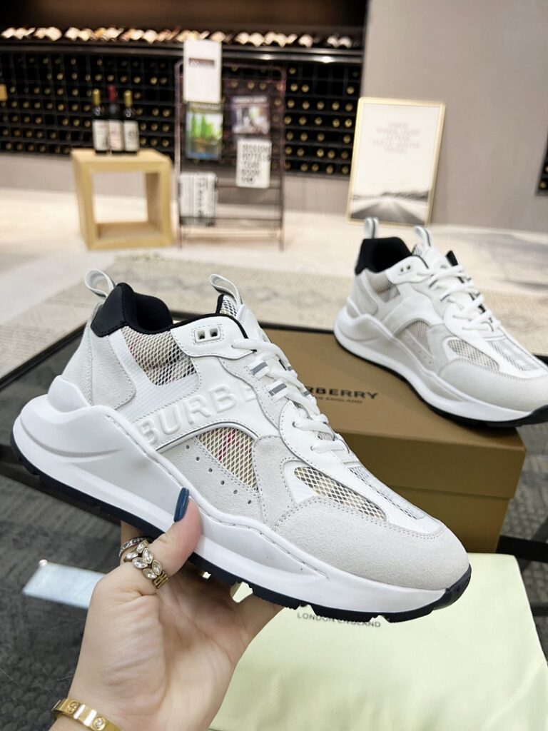 Balenciaga Shoe Style 2401165