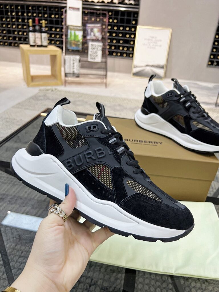 Balenciaga Shoe Style 2401165
