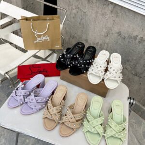 Christian Louboutin Shoe Style 2303425
