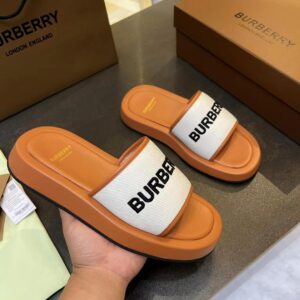 Balenciaga Shoe Style 1903425