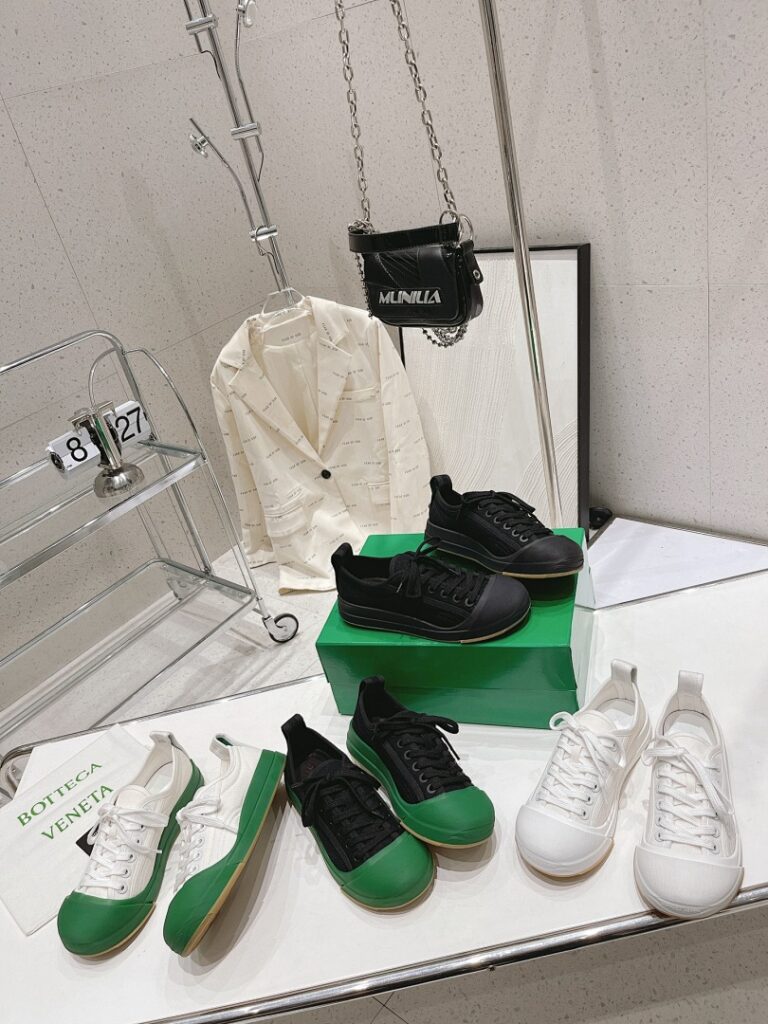 Bottega Veneta Shoe Style 2301150