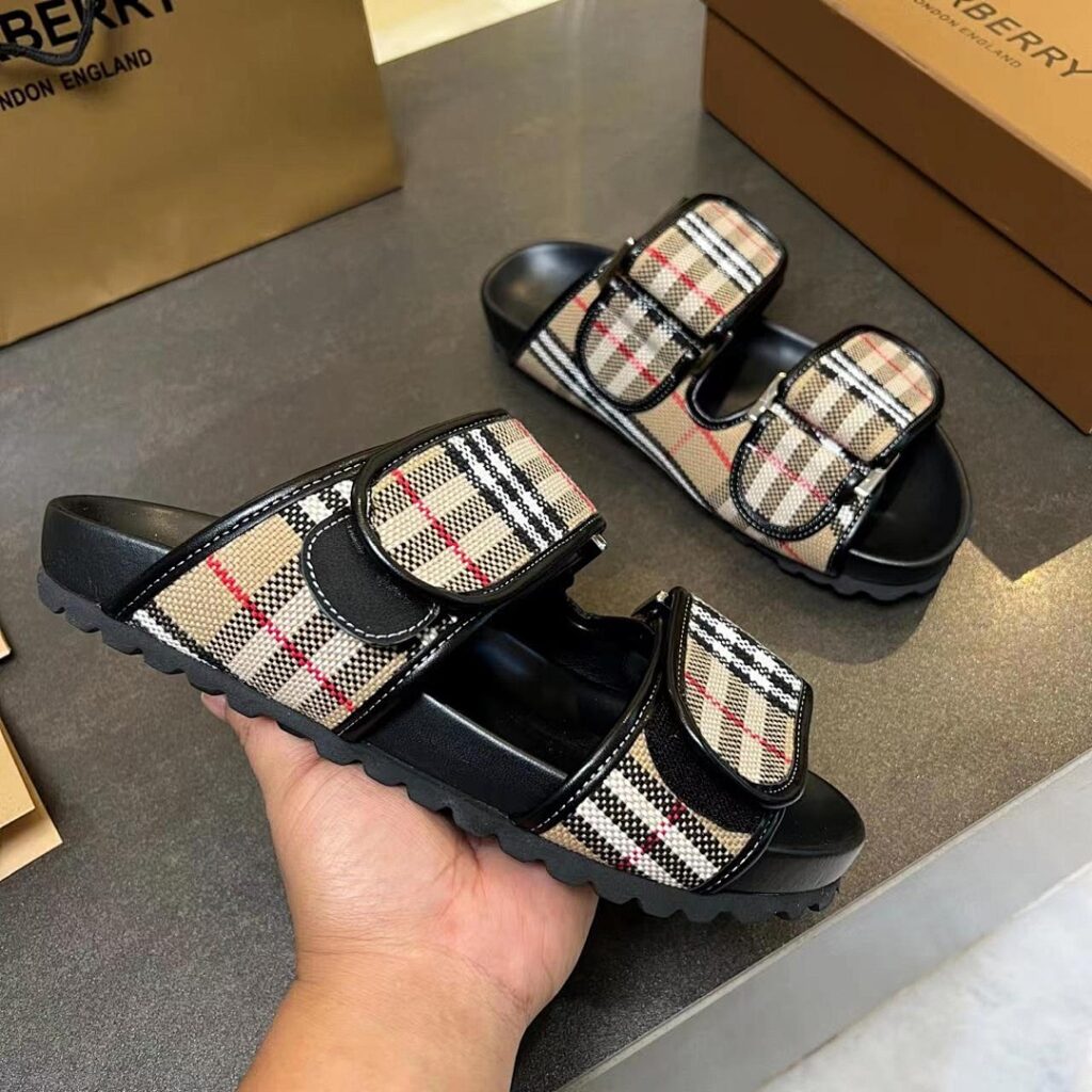 Balenciaga Shoe Style 2302357