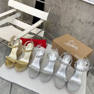 Christian Louboutin Shoe Style 2703524