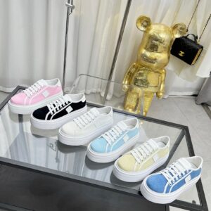 Givenchy Shoe Style 2401161