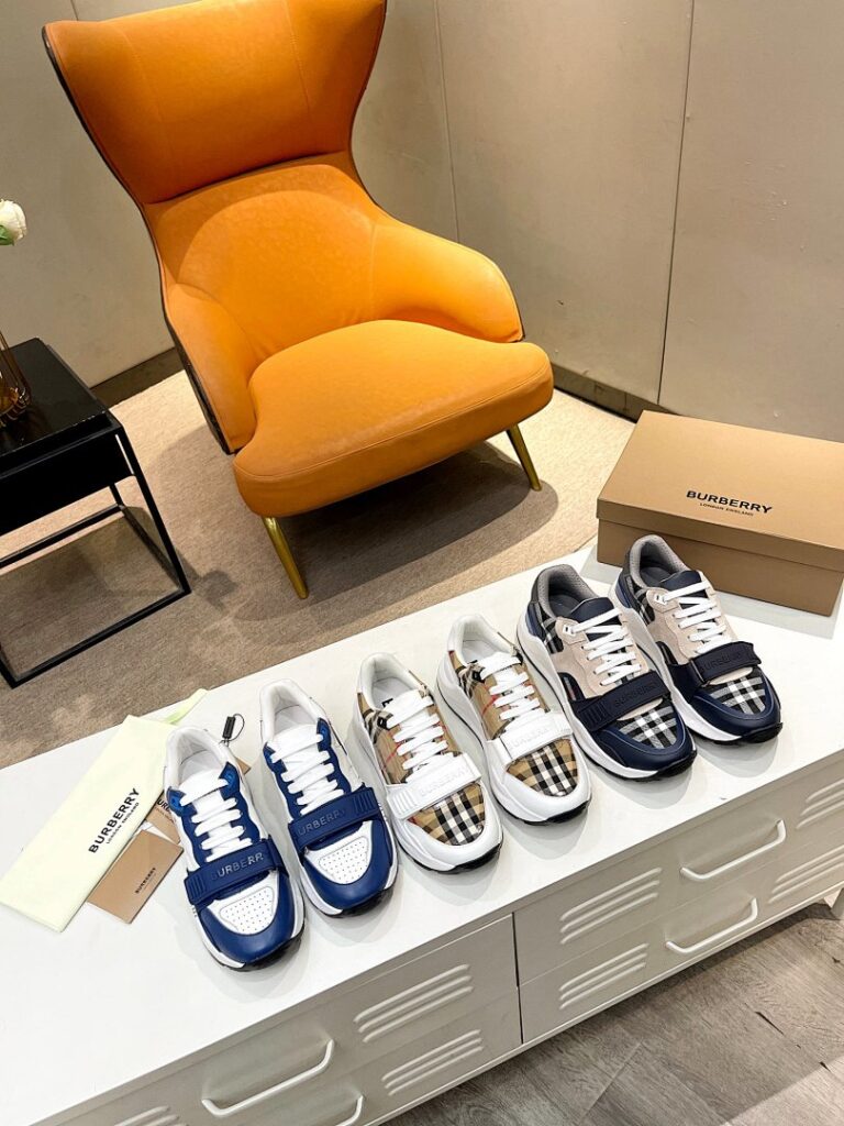 Balenciaga Shoe Style 3302364