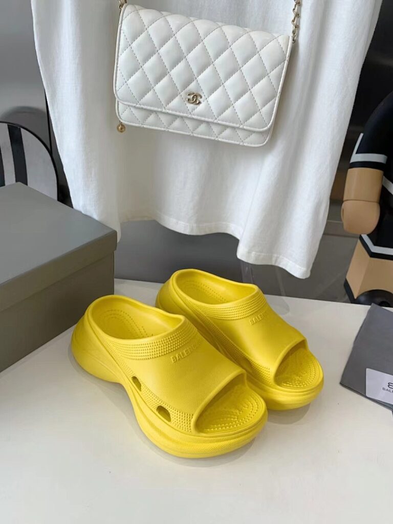Balenciaga Shoe Style 2103618