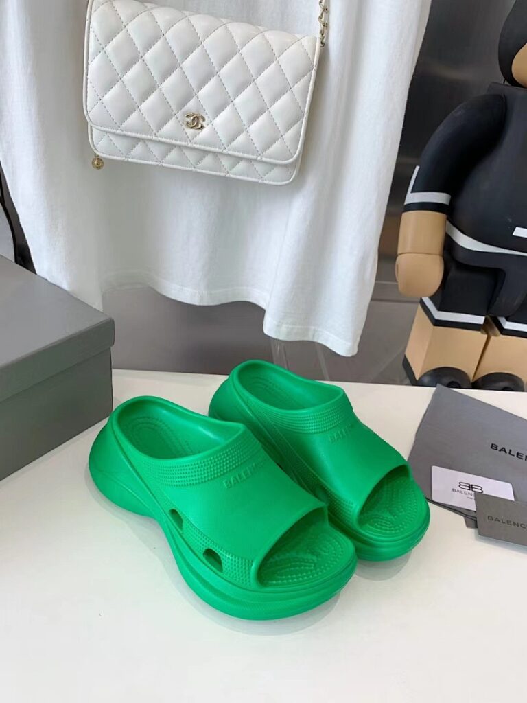 Balenciaga Shoe Style 2103618