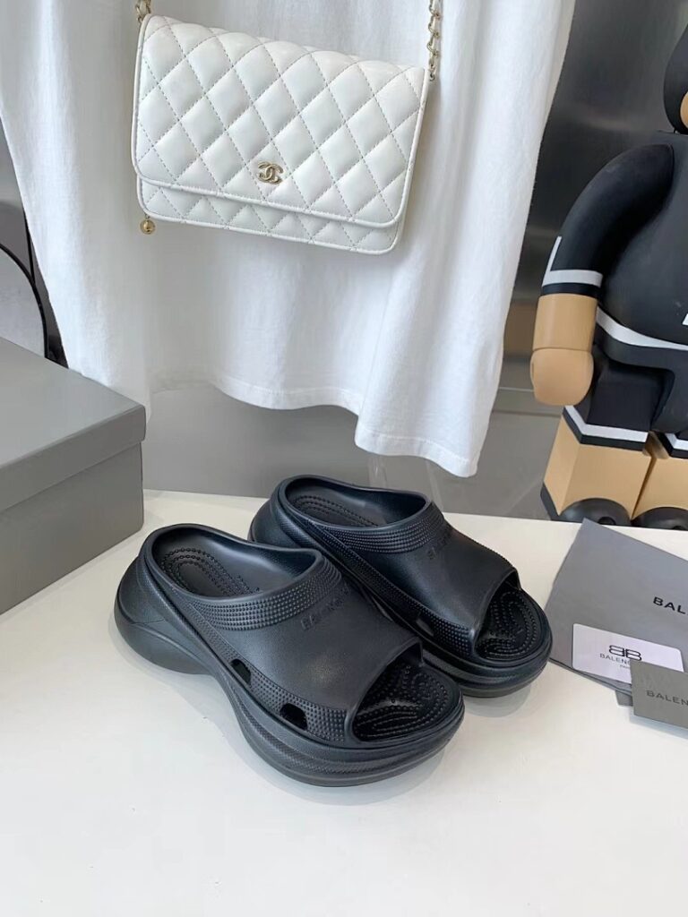 Balenciaga Shoe Style 2103618