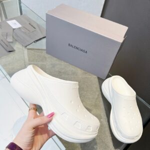 Balenciaga Shoe Style 2103618