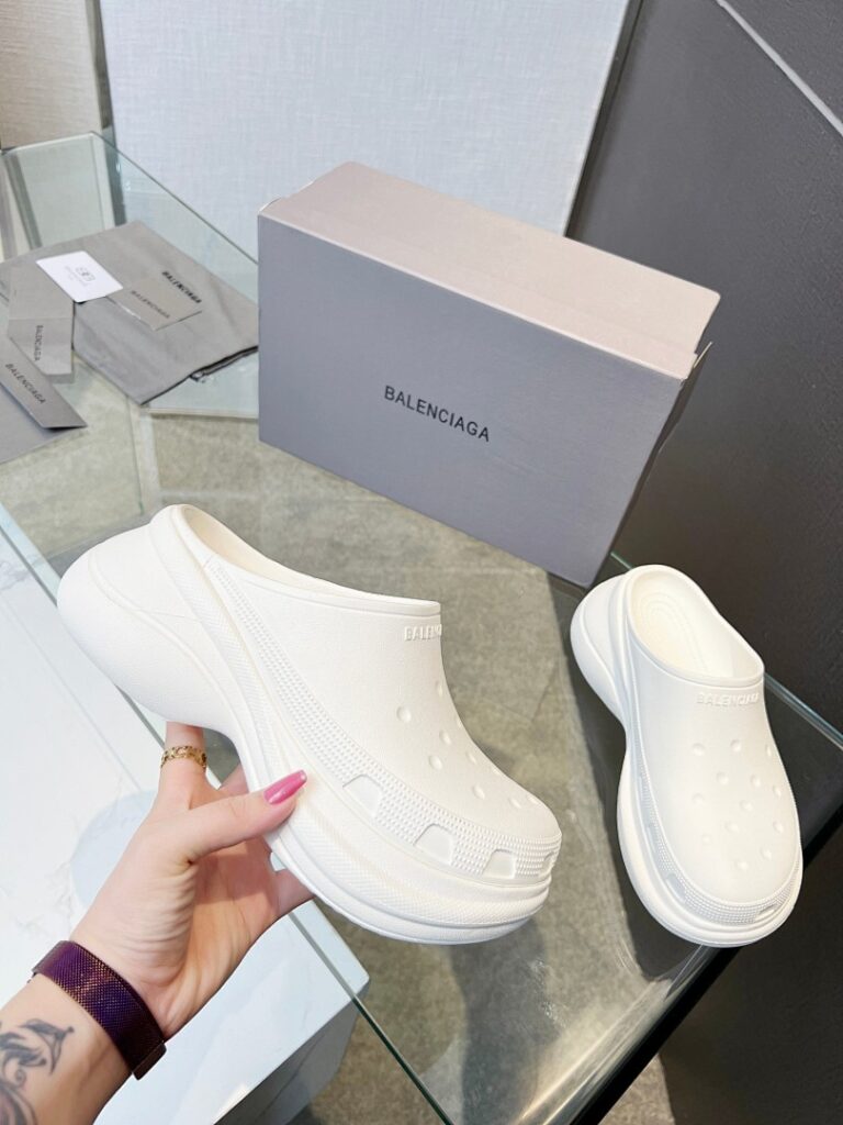 Balenciaga Shoe Style 2103618