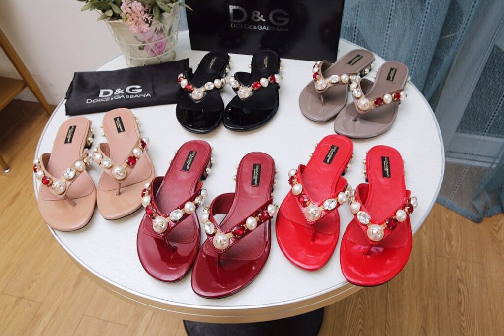 Dolce & Gabbana Shoe Style 1701141