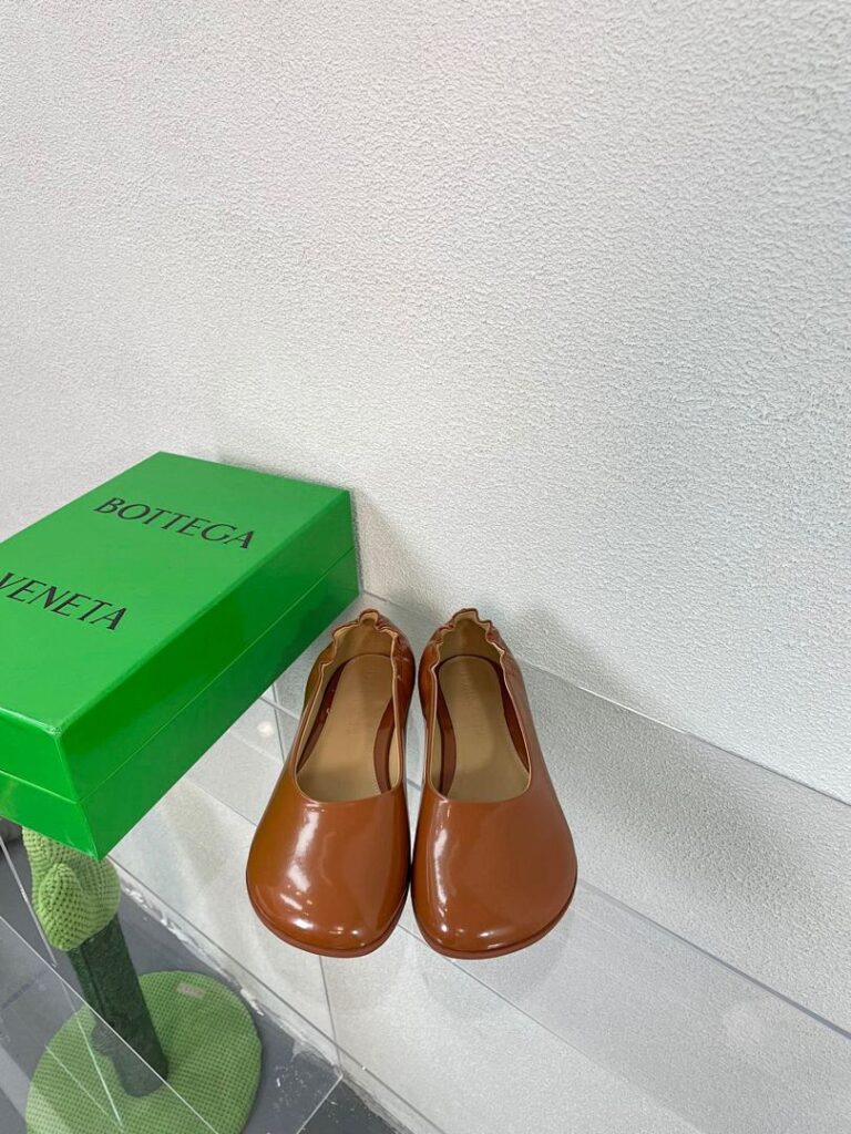 Bottega Veneta Shoe Style 2703831