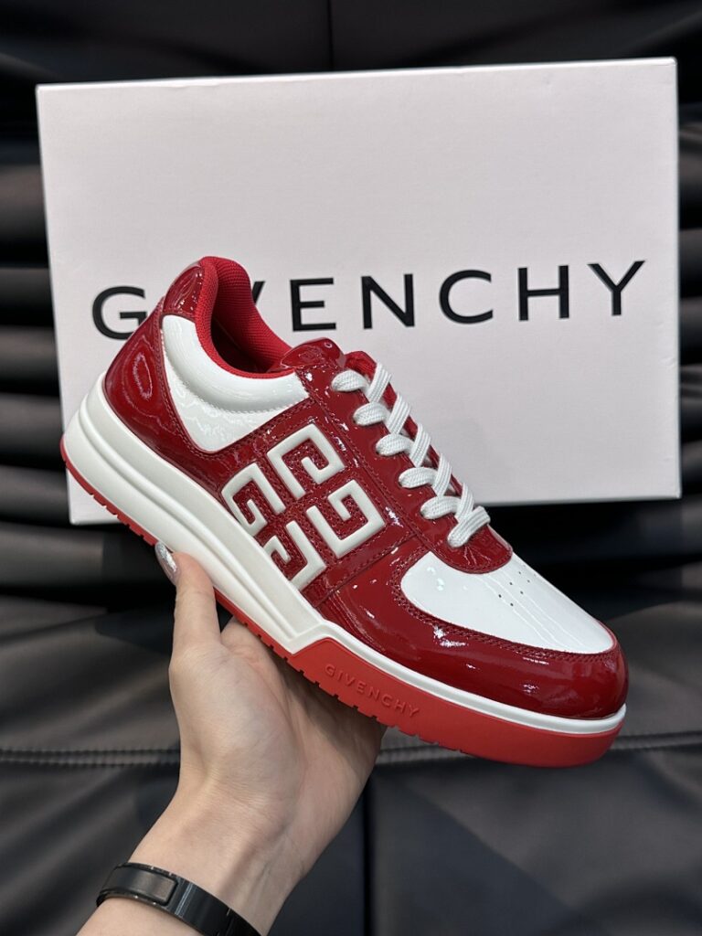 Givenchy Shoe Style 2401126