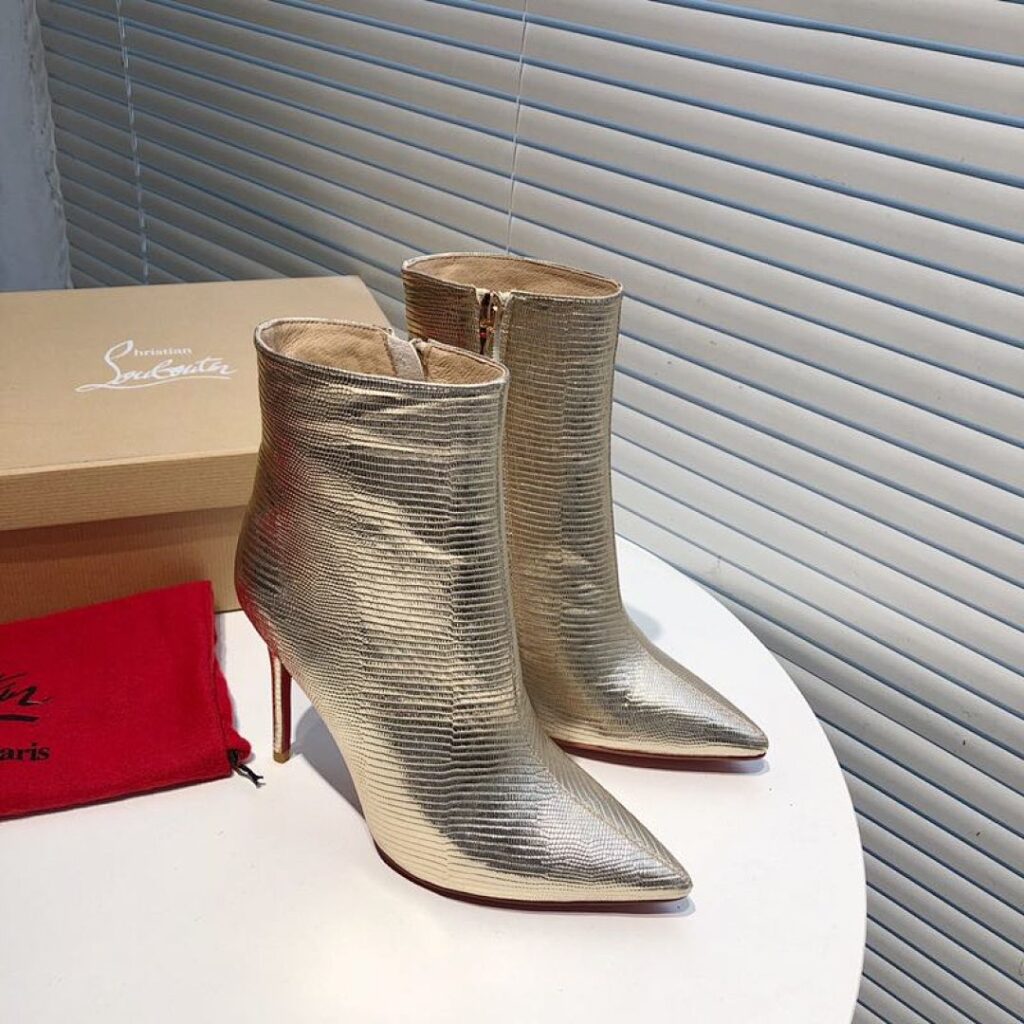 Christian Louboutin Shoe Style 3001133