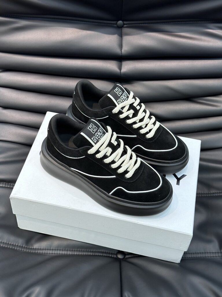 Givenchy Shoe Style 2701126