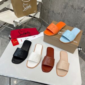 Christian Louboutin Shoe Style 2402438