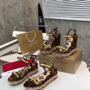 Christian Louboutin Shoe Style 2702438