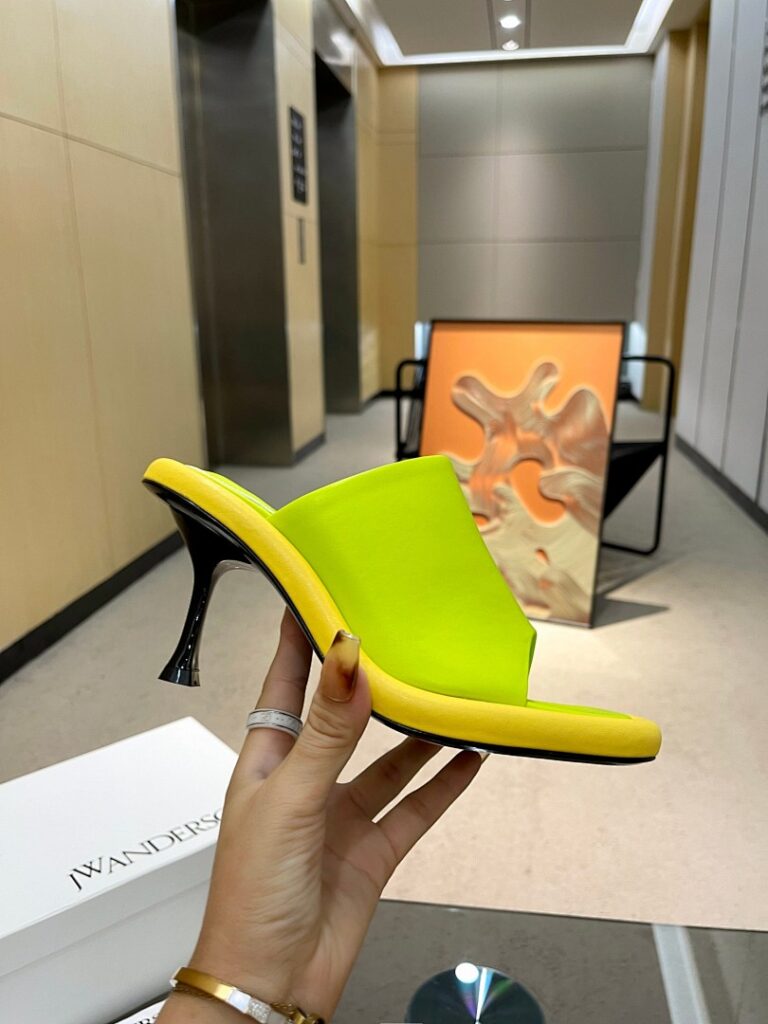 Shoe Style 2802441