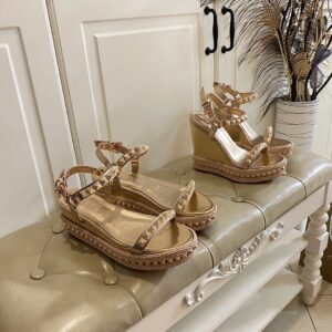 Christian Louboutin Shoe Style 3001134