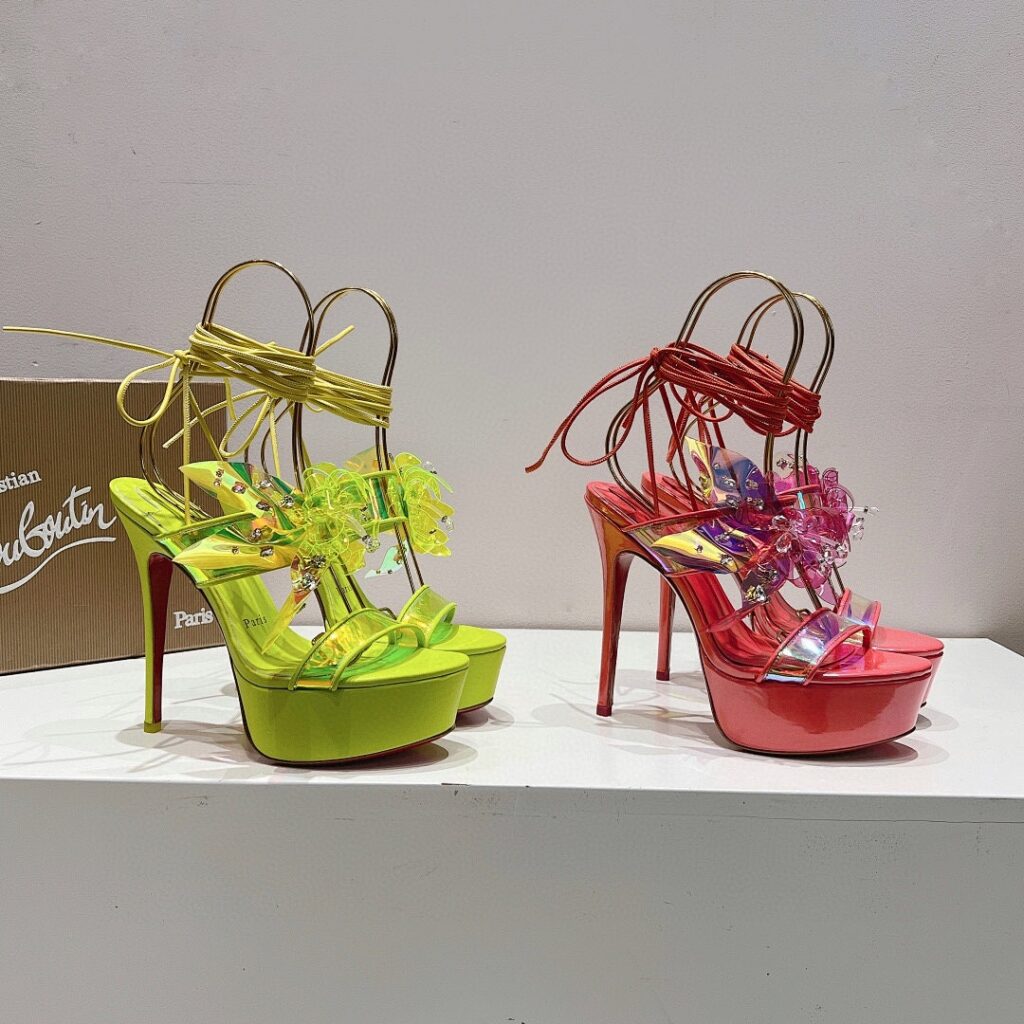 Christian Louboutin Shoe Style 3401135