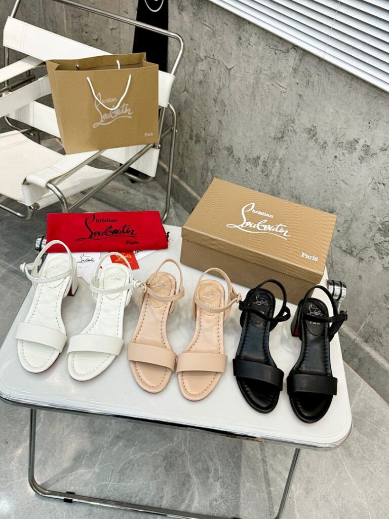 Christian Louboutin Shoe Style 2601193