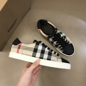 Balenciaga Shoe Style 2201126