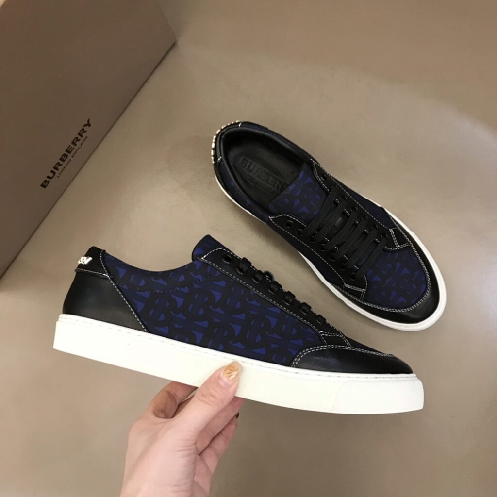 Balenciaga Shoe Style 2301126