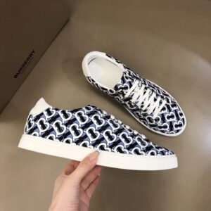Balenciaga Shoe Style 2201126